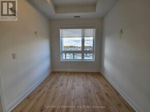 3250 Carding Mill Trail in Oakville, ON - Building Photo - Building Photo