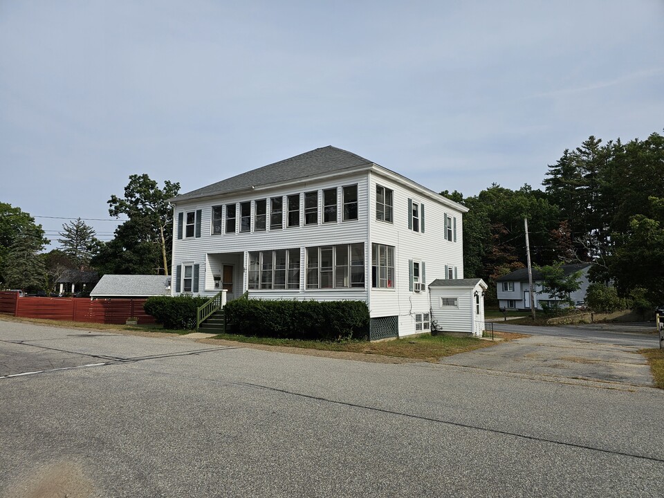 74 Kimball St, Unit B in Sanford, ME - Building Photo