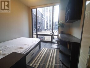 330 Phillip St in Waterloo, ON - Building Photo - Building Photo