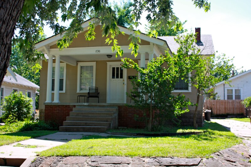 1736 S Xanthus Ave in Tulsa, OK - Building Photo