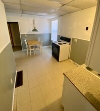 57 Rexford St, Unit 3 in Norwich, NY - Foto de edificio - Building Photo