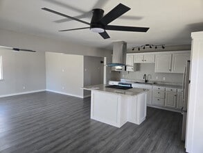 1804 Kirby Ct NE in Albuquerque, NM - Foto de edificio - Building Photo