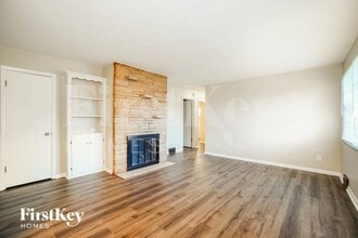 2721 Bernadette Rd in Columbus, OH - Building Photo - Building Photo
