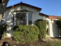 1916 S Holt Ave, Unit 1 in Los Angeles, CA - Foto de edificio - Building Photo