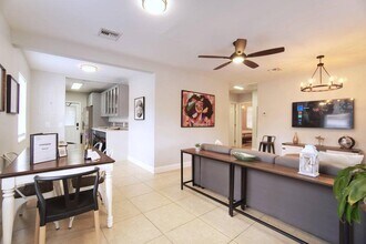 1624 NW 5th Ave in Fort Lauderdale, FL - Building Photo - Building Photo