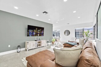 6540 Park St in Hollywood, FL - Building Photo - Building Photo