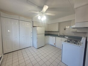 7335 W 157th St, Unit 1C in Orland Park, IL - Building Photo - Building Photo