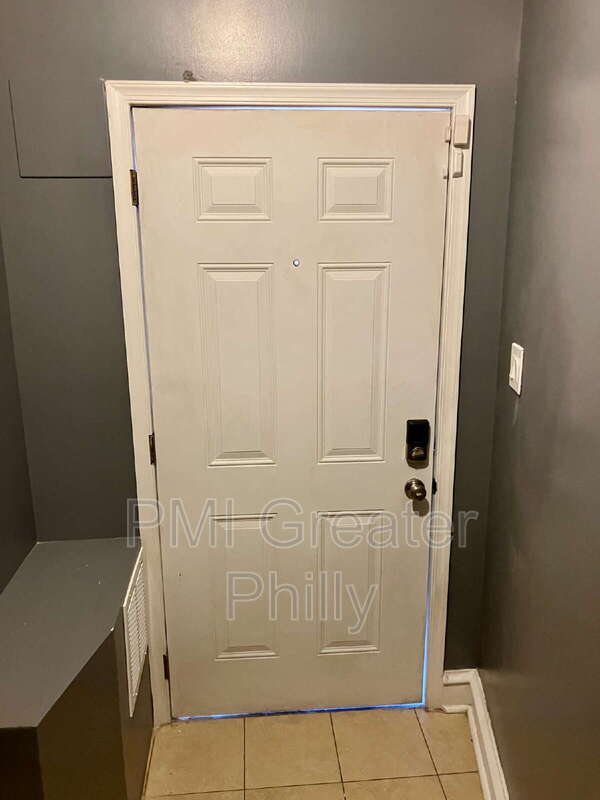 1705 Bridge St in Philadelphia, PA - Building Photo - Building Photo