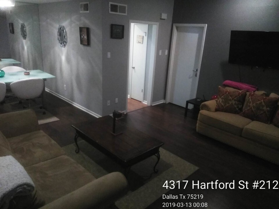 4317 Hartford St in Dallas, TX - Building Photo