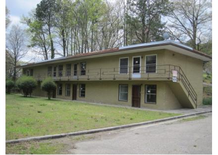 906 Martin Luther King Jr Blvd in Dalton, GA - Building Photo