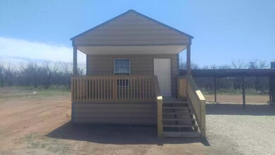 2020 Family Ln. in Clyde, TX - Building Photo - Building Photo