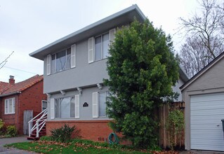 1921 26th St in Sacramento, CA - Building Photo - Building Photo