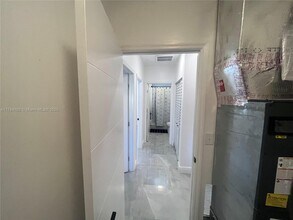 2048 NW 99th Terrace in Miami, FL - Building Photo - Building Photo