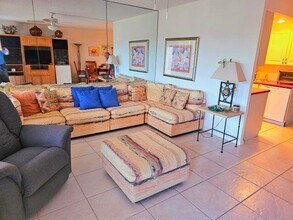 4074 Cornwall D in Boca Raton, FL - Building Photo - Building Photo
