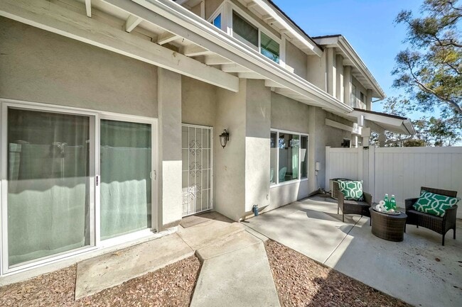 2422 Coventry Cir in Fullerton, CA - Building Photo - Building Photo