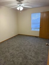 5605 W Longleaf Dr in Springfield, MO - Building Photo - Building Photo