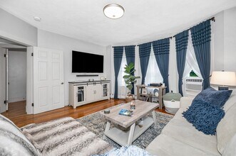 499 Humphrey St in Swampscott, MA - Building Photo - Building Photo