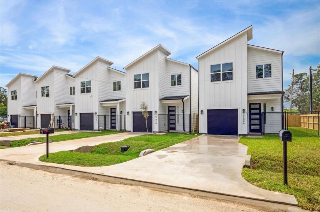 5702 Breland St in Houston, TX - Building Photo