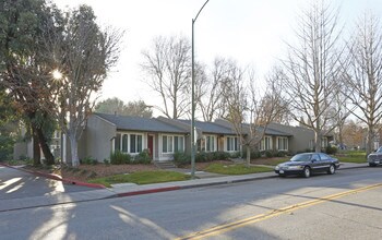 San Veron Park in Mountain View, CA - Building Photo - Building Photo