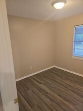 1903 Orbit Dr in Bossier City, LA - Foto de edificio - Building Photo