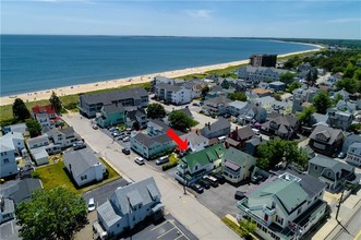 13 Bay Ave, Unit A in Old Orchard Beach, ME - Building Photo - Building Photo