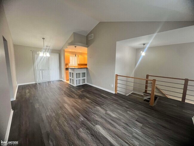 1511 Porter Cir in Rochester Hills, MI - Building Photo - Building Photo