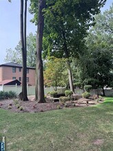 250 Broad Ave, Unit Ground in Leonia, NJ - Building Photo - Building Photo