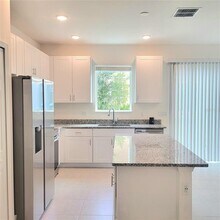34186 Cinder Wy in Wesley Chapel, FL - Building Photo - Building Photo