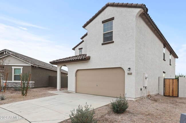 9637 W Agora Ln in Tolleson, AZ - Building Photo - Building Photo