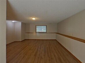 1407 Primrose Ln in Shakopee, MN - Building Photo - Building Photo