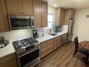 950 S Plympton St in New Milford, NJ - Building Photo - Building Photo