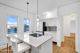 400 Deal Lake Dr in Asbury Park, NJ - Building Photo - Building Photo