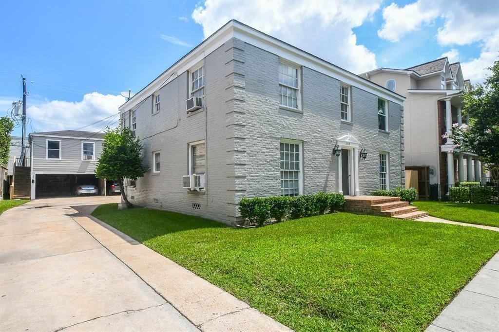 2722 Wroxton Rd in Houston, TX - Building Photo