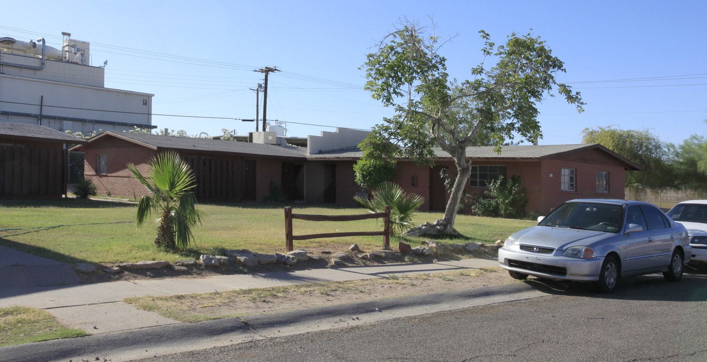 1301-1325 N 50th St in Phoenix, AZ - Foto de edificio