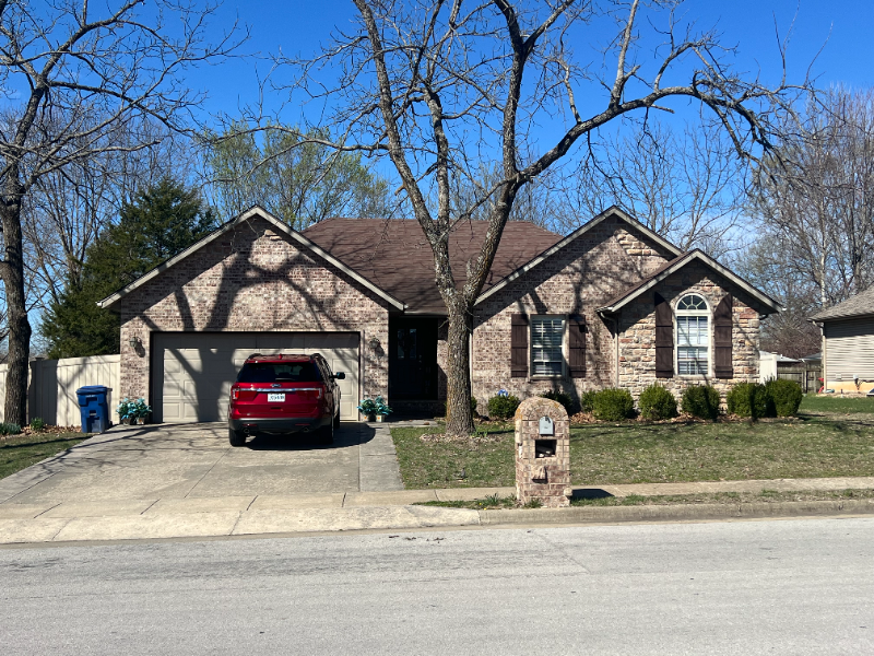 5461 Cloverdale Ln in Battlefield, MO - Building Photo