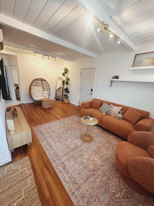 2710 L St in San Diego, CA - Building Photo
