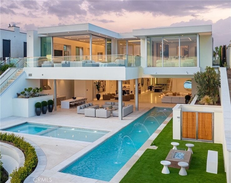 1119 Dolphin Terrace in Newport Beach, CA - Building Photo