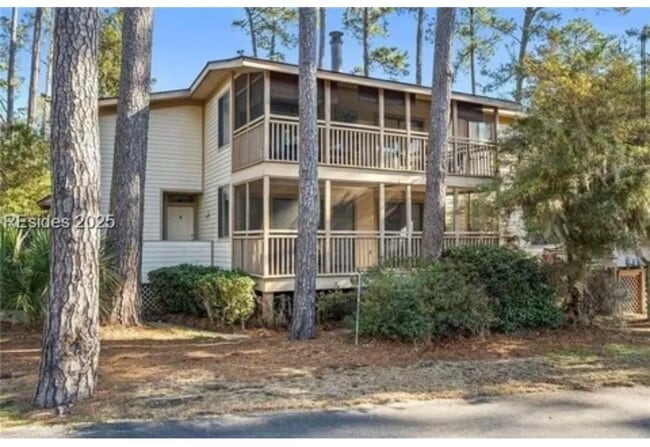 7 Shipwatch Pt, Unit 7A in Hilton Head Island, SC - Building Photo - Building Photo