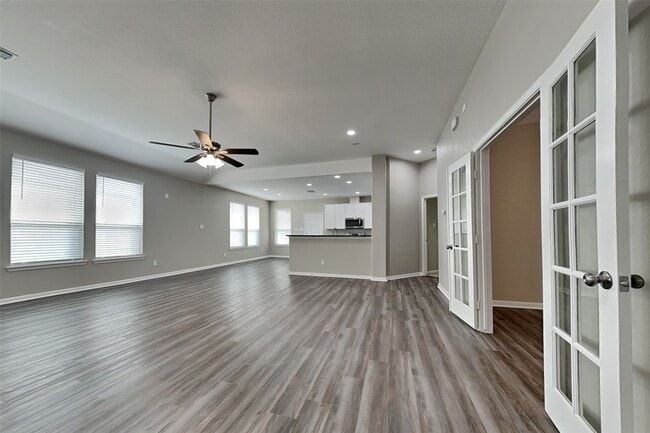 property at 9435 Edgeloch Dr