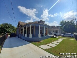 726 Dawson St in San Antonio, TX - Building Photo - Building Photo