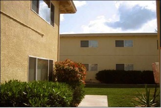 2334-2336 Michigan Blvd in West Sacramento, CA - Foto de edificio - Building Photo