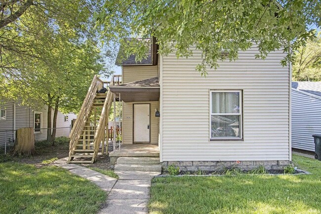 1938 Randolph St in South Bend, IN - Building Photo - Building Photo