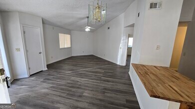 209 Hillcrest Dr in Palmetto, GA - Building Photo - Building Photo