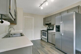 5319 Thackeray Dr in Fayetteville, NC - Building Photo - Building Photo