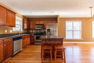 102 Wellington Ave in Greenville, SC - Building Photo - Building Photo