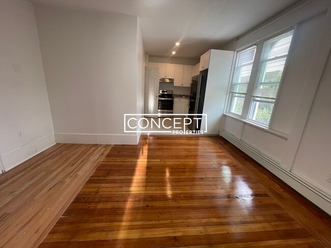 property at 7 Greenville St