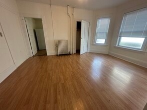 42 Gordon St in Framingham, MA - Building Photo - Building Photo