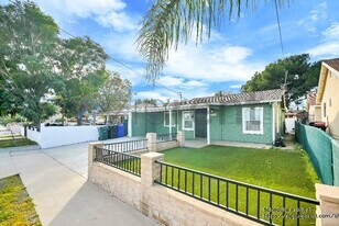 7936 Alder Ave in Fontana, CA - Building Photo