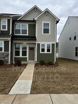 1027 S Point Rd in Belmont, NC - Building Photo