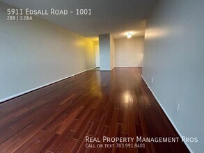 5911 Edsall Rd in Alexandria, VA - Foto de edificio - Building Photo